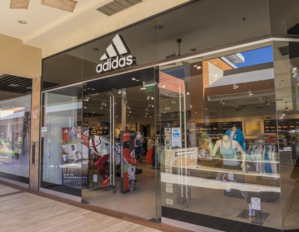 Casa de deportes outlet adidas